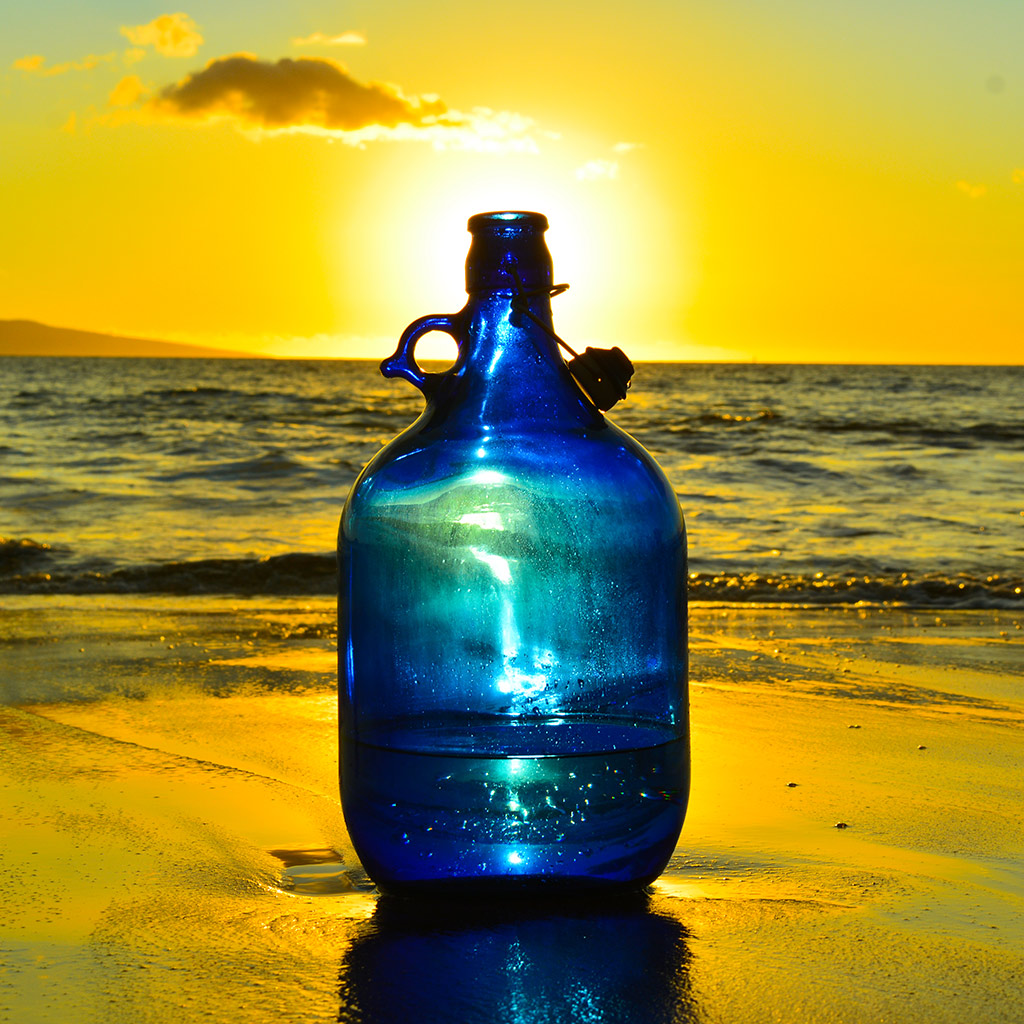 http://bluebottlelove.com/wp-content/uploads/2017/07/5-liter-blue-bottle-love-glass-jug-solar.jpg