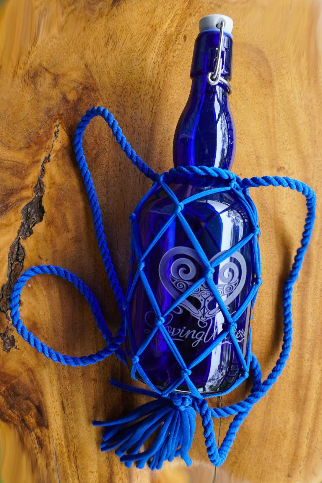 String Boottele String Bottle Holder ~ BackPack w/Tassel – Blue Bottle Love