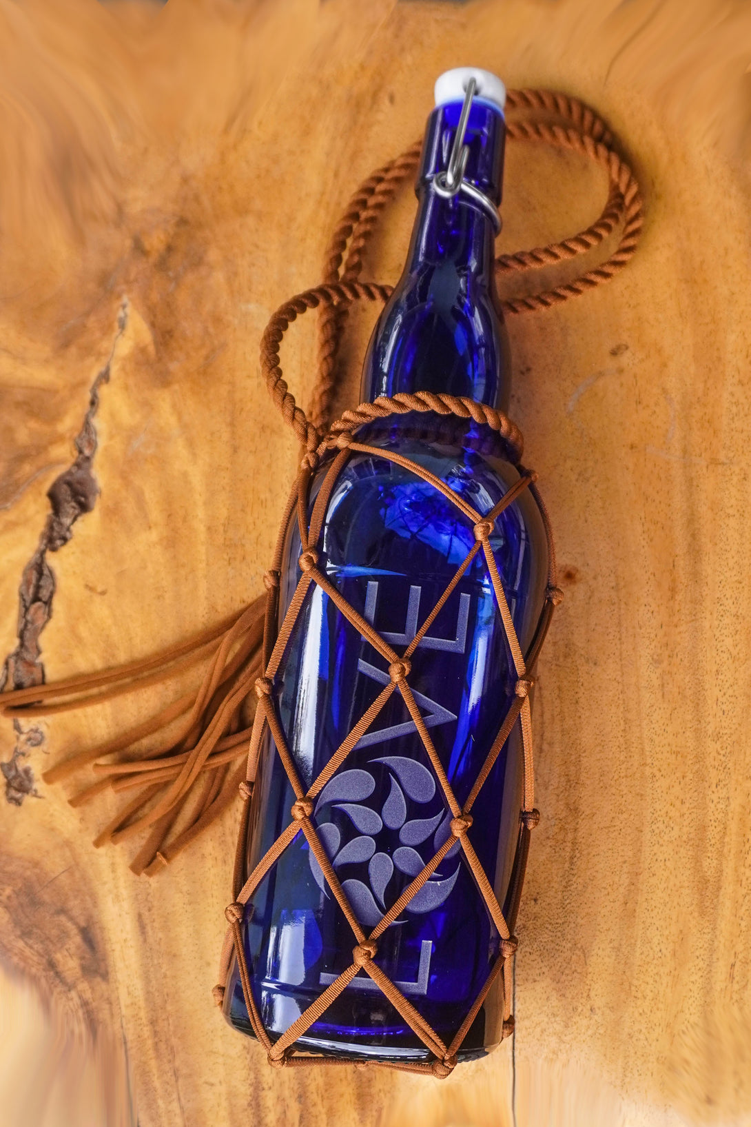 String Boottele String Bottle Holder ~ Over the Shoulder – Blue Bottle Love