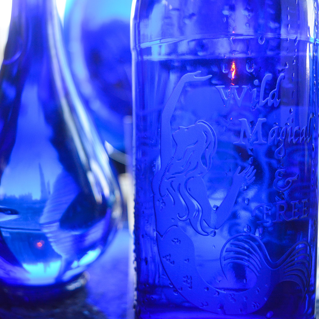 https://bluebottlelove.com/wp-content/uploads/2016/04/mermaid-blue-bottle-love-glass-water-bottle.jpg