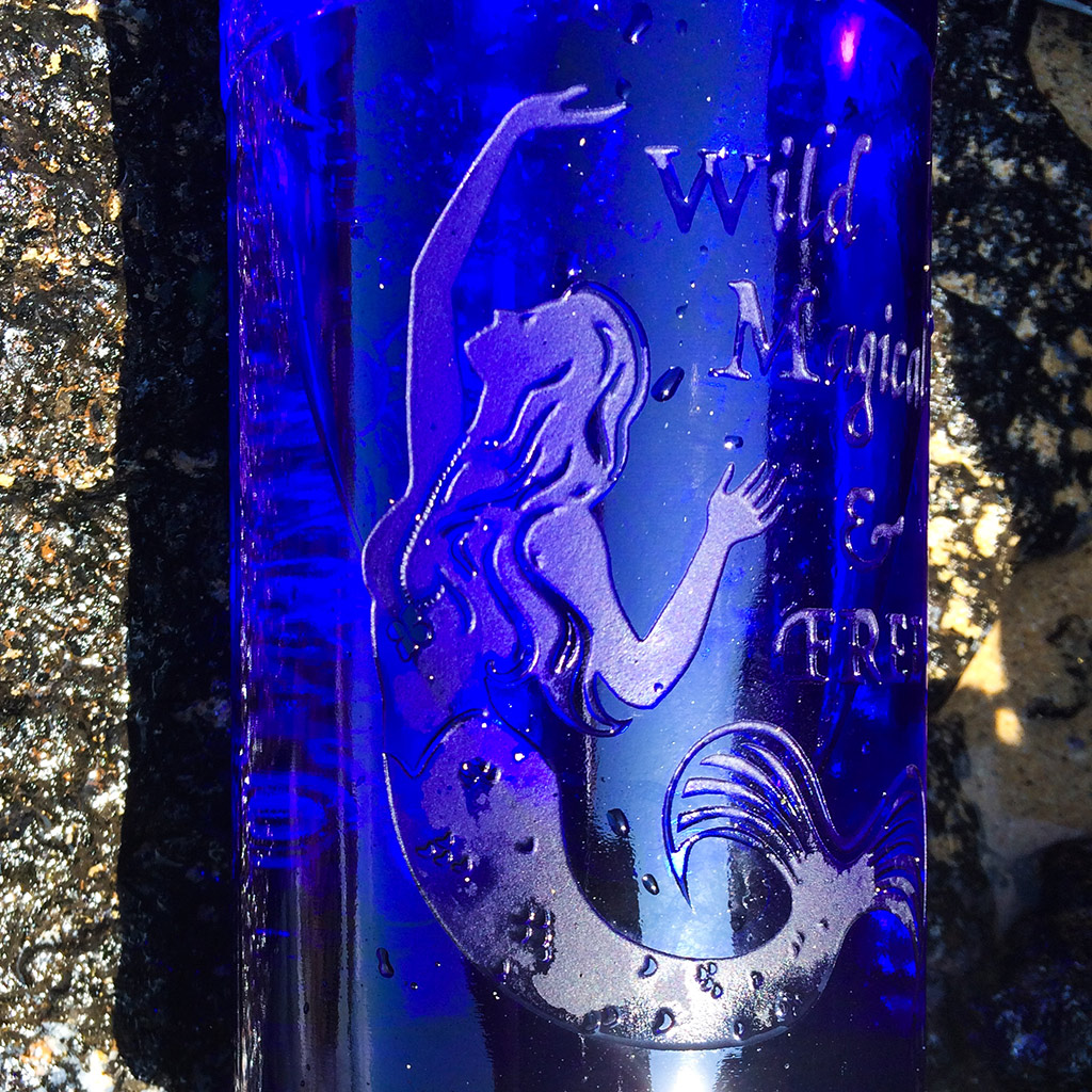 Holographic Underwater Mermaid “Contigo” Water Bottle – HappiestStuffOnEarth